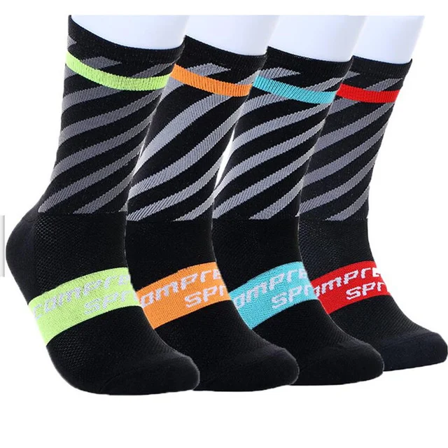 

bmambas Professional brand Cycling sport socks Protect feet breathable wicking socks cycling socks Bicycles Socks