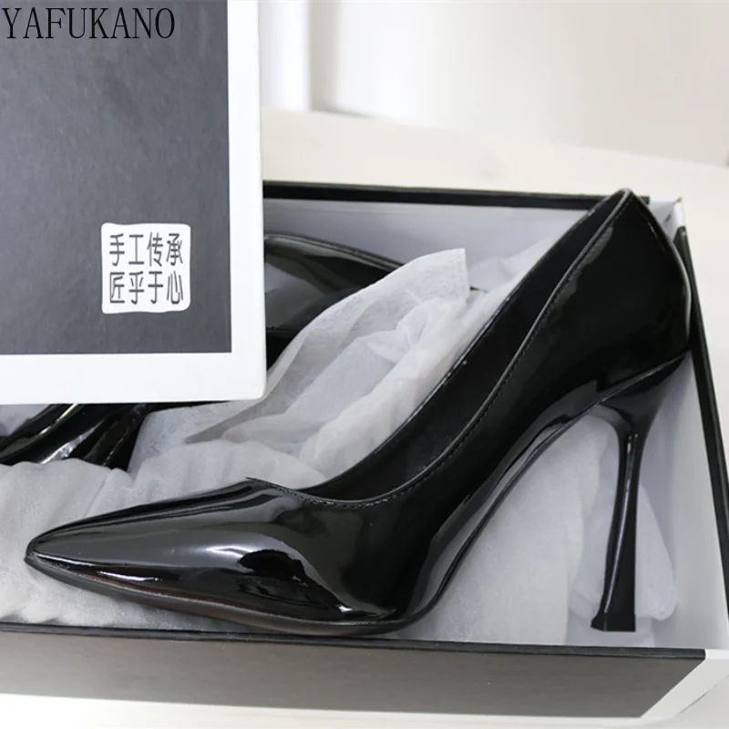 

Туфли-лодочки женские из лакированной кожи, 10 см