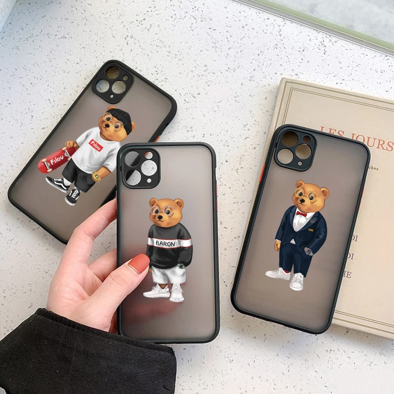 

Funny Cute Cartoon Bear Phone Fundas Case For iPhone 11 13 Pro Max 12 Mini 14 X XS XR 7 8 Plus SE 20 Back Hard Shockproof Cover