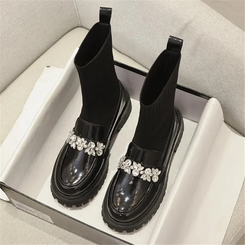 

Женские ботильоны из лакированной кожи, с кристаллами