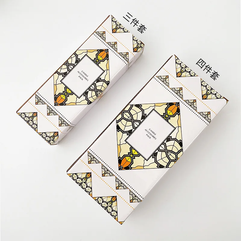 Набор из 4 предметов: огнетушитель, колокол, свеча с запахом, инструменты для подрезания фитиля и подставка для них.