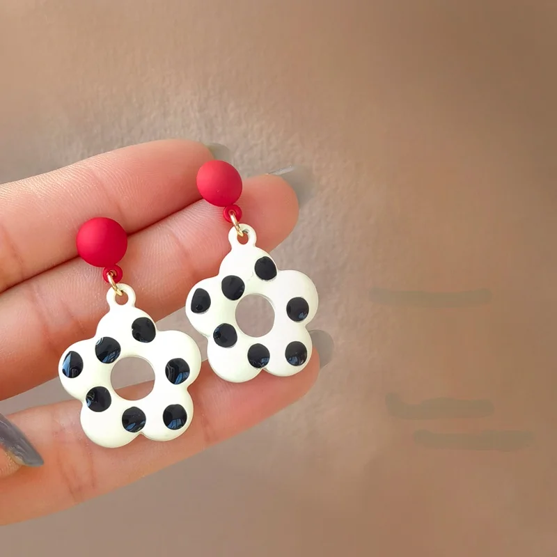 

925 Silver Needle Cute Jewelry Flower Earrings Popular Sweet Temperament Black Dots White Drop Earrings For Women Party Gifts
