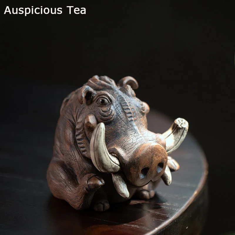 

Retro Yixing Purple Clay Hand Carved Boar Sculpture Tea Pets Chinese Kung Fu Teaset Tea Ceremony Desktop Ornaments Birthday Gift