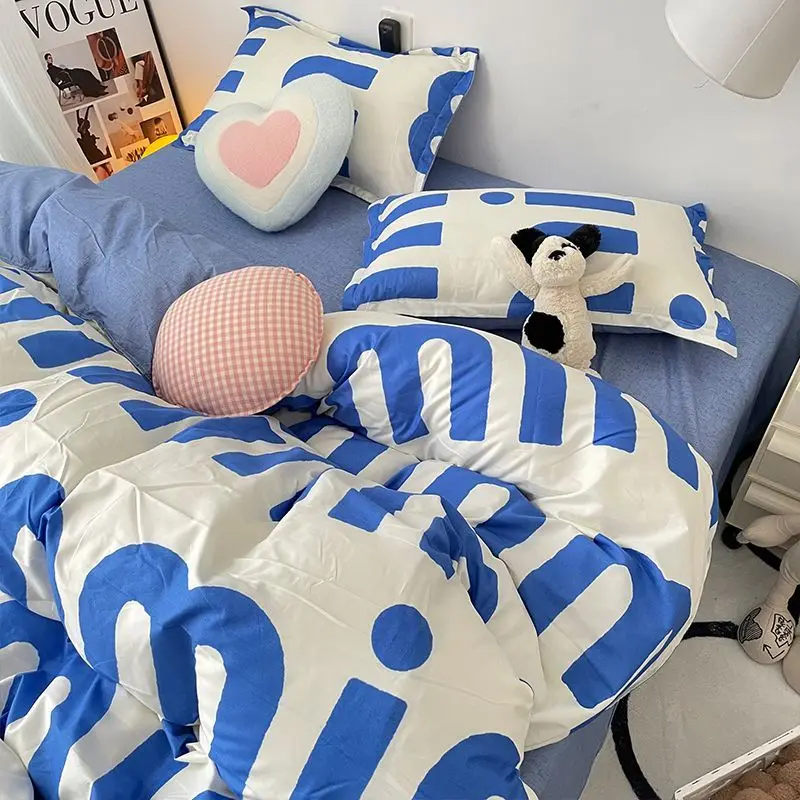 

Комплект постельного белья в Корейском стиле, однотонное синее двухместное постельное белье с надписью, простыня, наволочка, пододеяльник для детей и взрослых