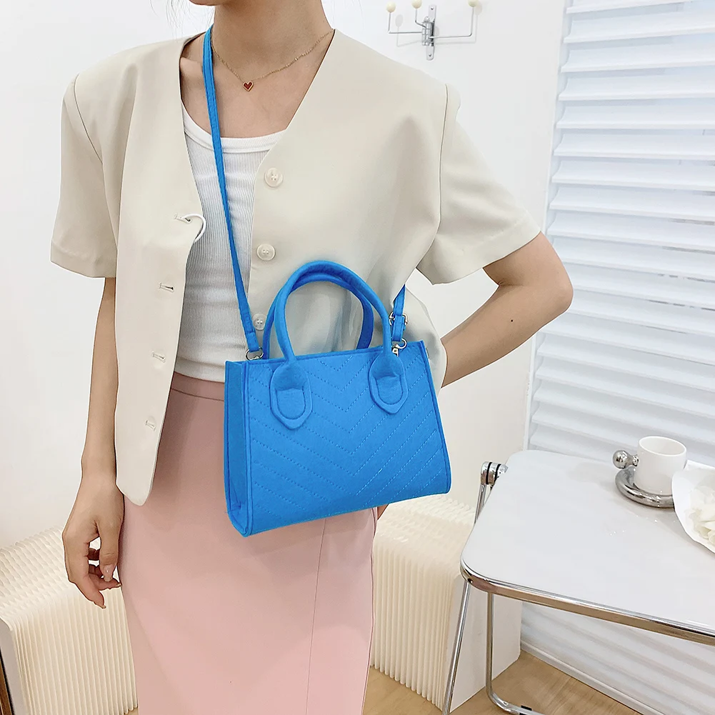 

Модная Сумка кросс-боди с ромбовидным узором, Женская фетровая мини маленькая сумка на плечо, Женская Повседневная сумка, брендовые дизайне...