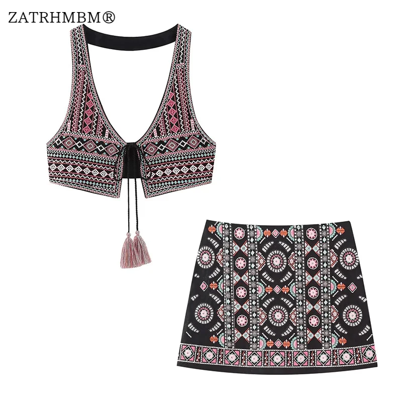 

Женские юбки ZATRHMBM 2023, комплект из 2 предметов, модный топ с вышивкой на шее и лямкой через шею и мини-юбка с высокой талией, комплект из двух предметов для женщин