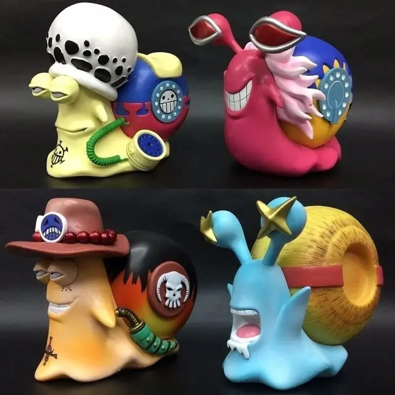 

2022 NewTheatrica Anime One Pieces Ace Luffy Den Den Mushi Law Telephone Snail Worm Action Figure Model Collection Boys Gift