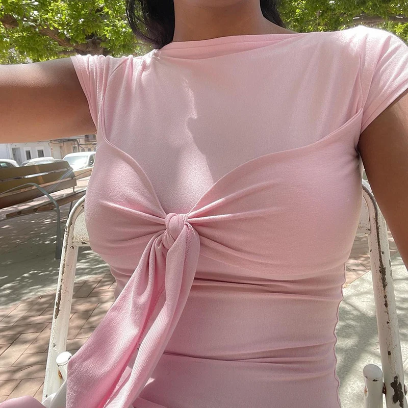 Женская футболка с круглым вырезом