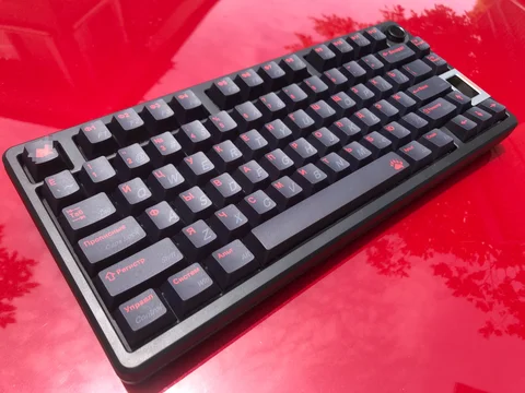 GMK Black Red Cyrillic PBT Dye Subbed Keycaps для MX Switch