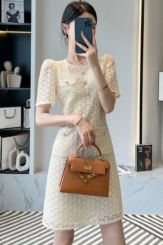 2023 spring and summer women's clothing fashion new Embroidered Flower Dress 0621