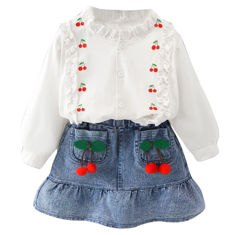 

Детский костюм из рубашки и джинсовой юбки, с длинным рукавом