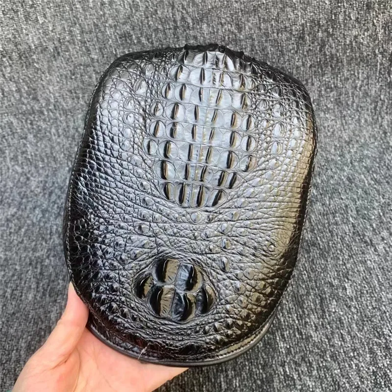 Мужская кепка из натуральной крокодиловой кожи