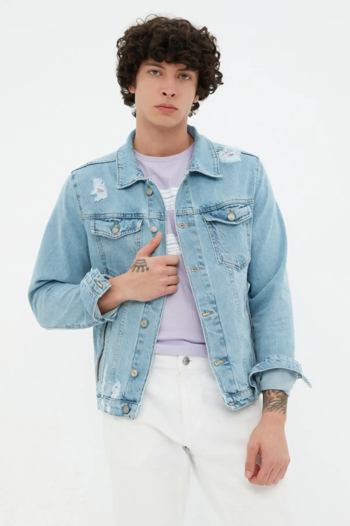 

Male Destroylu Pocket Zipper Denim Jacket TMNSS21CE0271