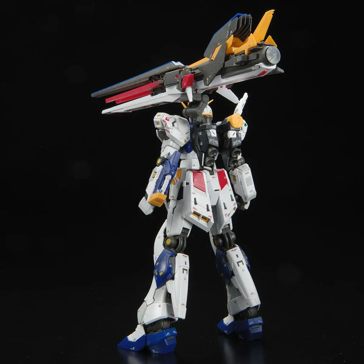 Фото Bandai натуральная RG RX-93ff V GUNDAM аниме фигурка в сборе модель игрушки Коллекционная модель украшения подарки для детей №5