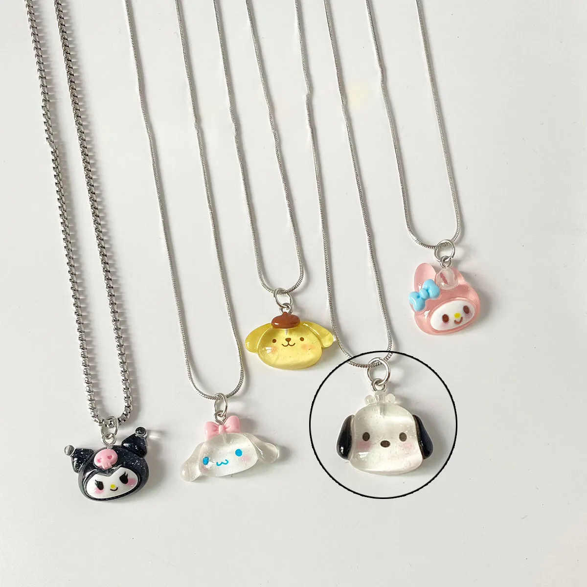 

Kawaii Cinnamoroll My Melody Kuromi Cute Couple Necklace Anime Sanrioed Girly Heart Sparkle Pendant Gift for Best Friend