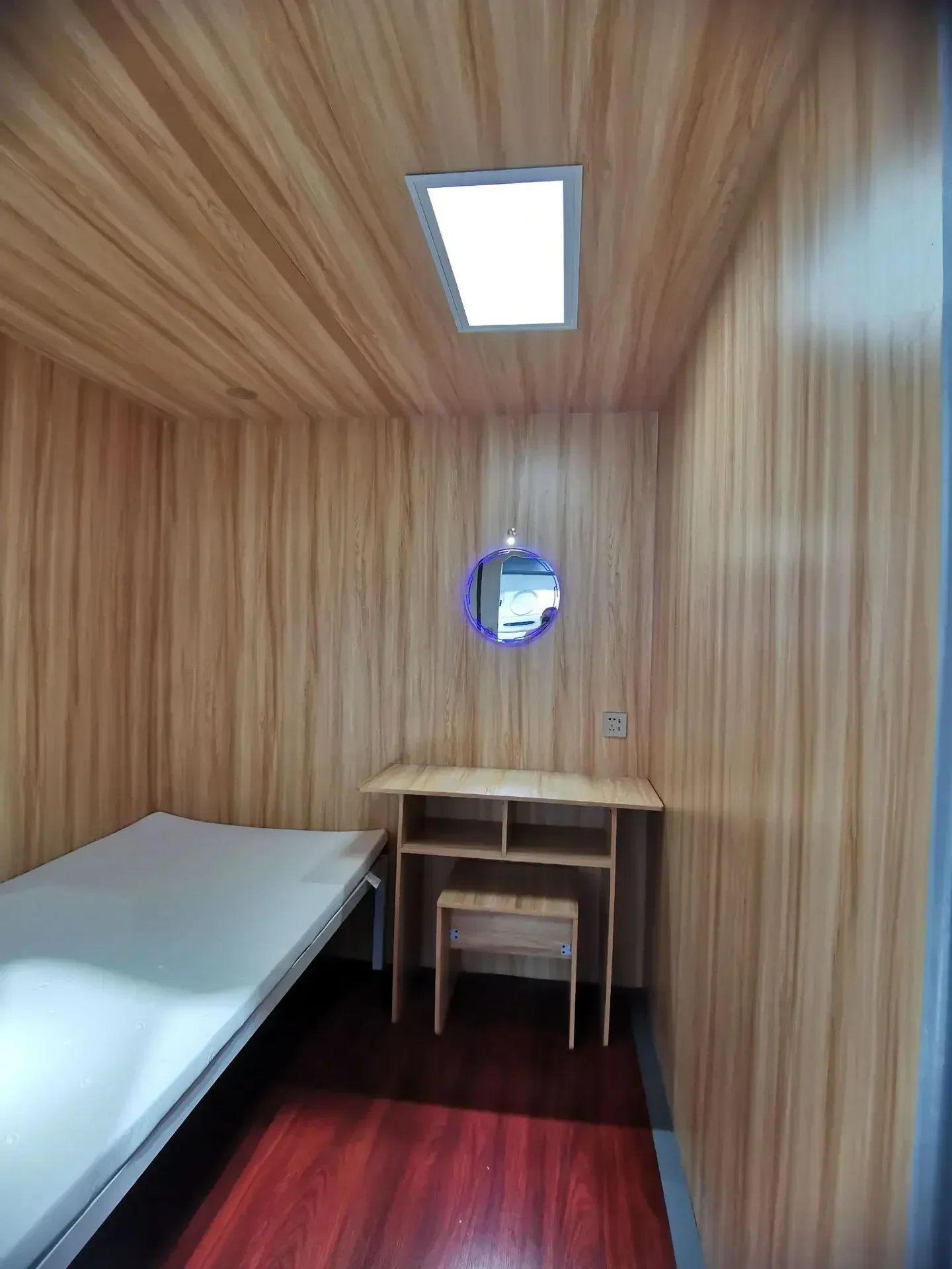 Кровать с космической капсулой спальная кровать капсульная звукоизоляционная