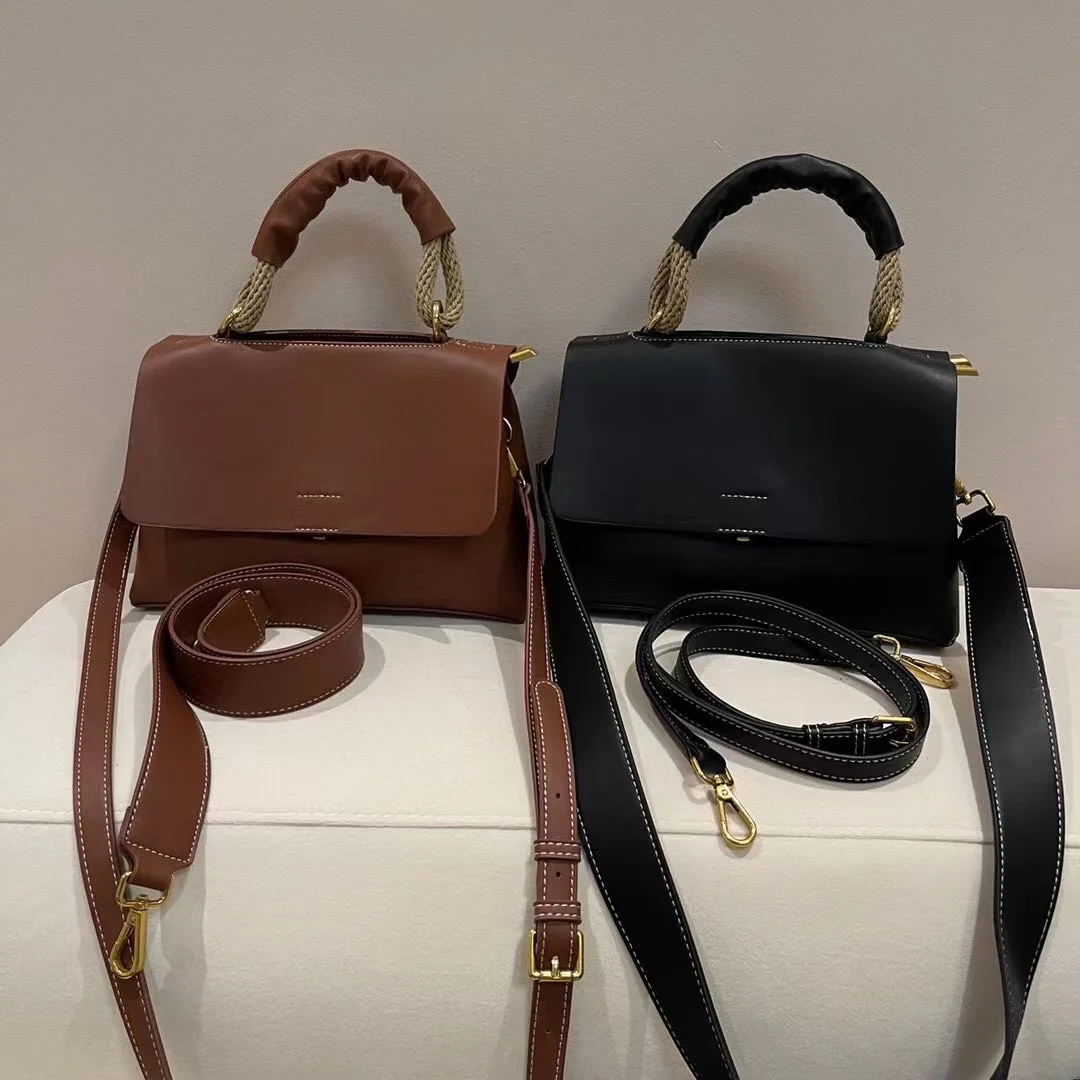 Fashion Simple Women's Bag Niche Design High-end Shoulder Bag Messenger Bag Commuter Bag