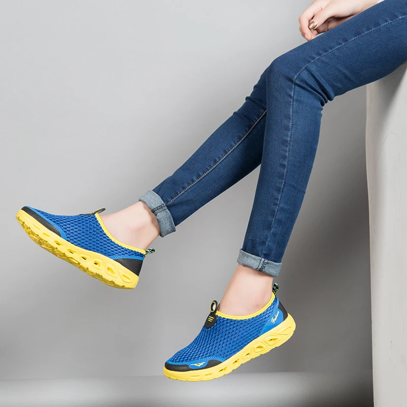 Кроссовки мужские сетчатые без шнуровки легкие дышащие Сникерсы для ходьбы