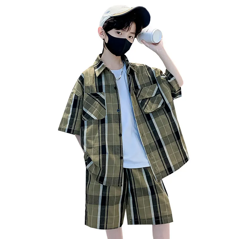 

Комплект из рубашки с коротким рукавом и шортов для мальчиков