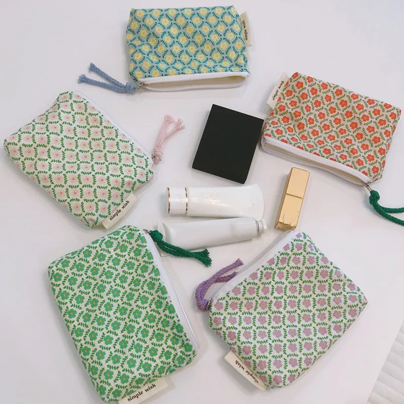 

Зеленая свежая Цветочная косметичка на молнии, женские милые маленькие гигиенические салфетки для макияжа, искусственная хлопковая монета...