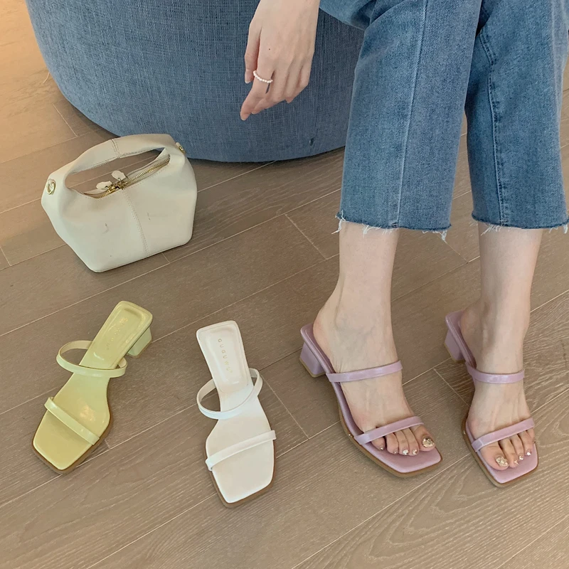 2022 Summer New Women Slipper Fashion Nrrow Band Open Toe Slip On Oudoor Beach Slides Square Low Heel Ladies Casual Dress Sandal