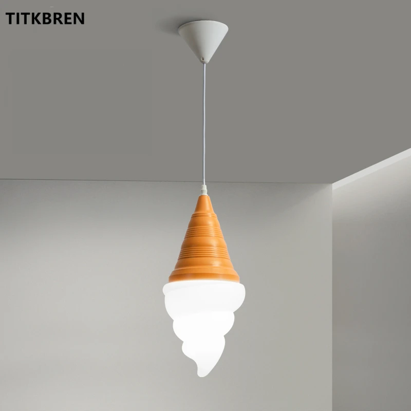 

Подвесные светильники TITKBREN в виде конусов для мороженого