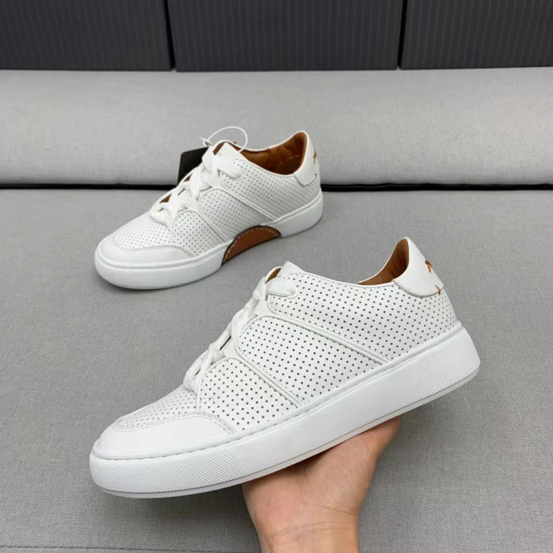 

Suede and Leather Low-top Sneakers High Quality Perforated Breathable Details Trainers Men Designer Shoes shoes men