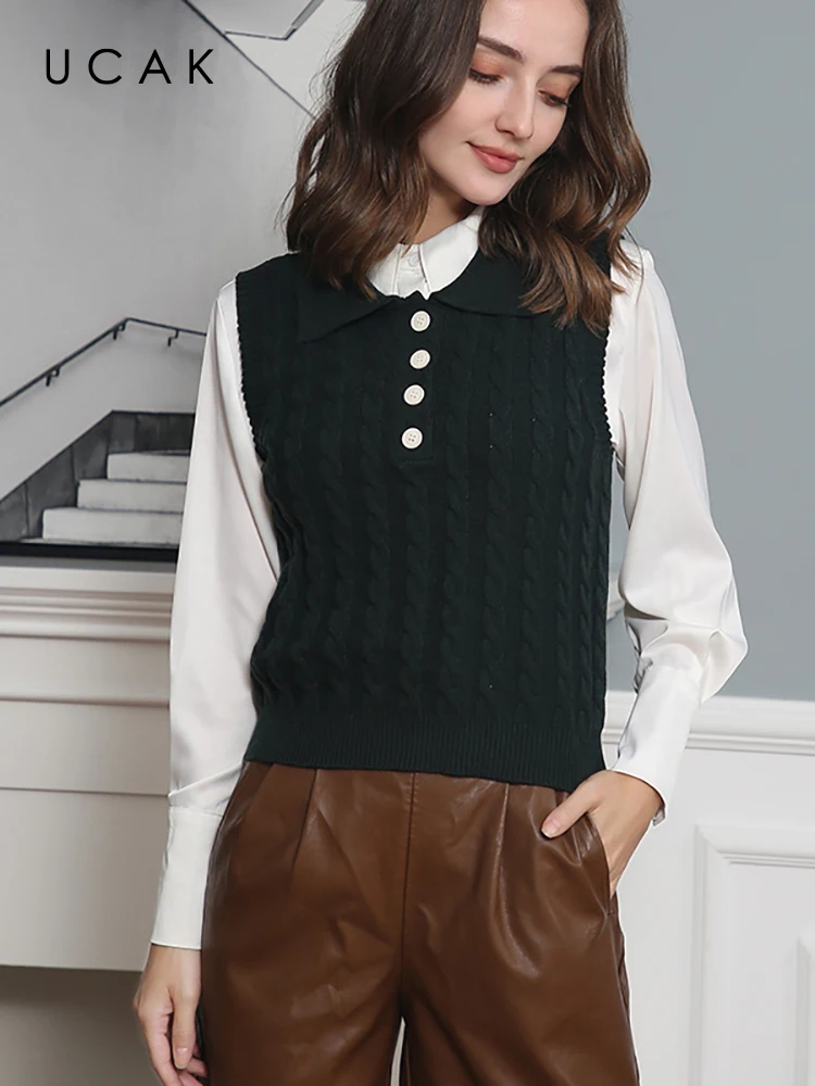 

UCAK Lapel Sleeveless Pullover Fashion Short Knitting Vest Sweater With Buttons Women'S Clothing Vintage Tops For Autumn Winter