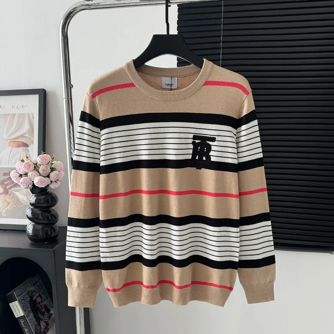 свитер BURBERRY Вязаный парный с круглым вырезом мягкий приятный на ощупь и очень