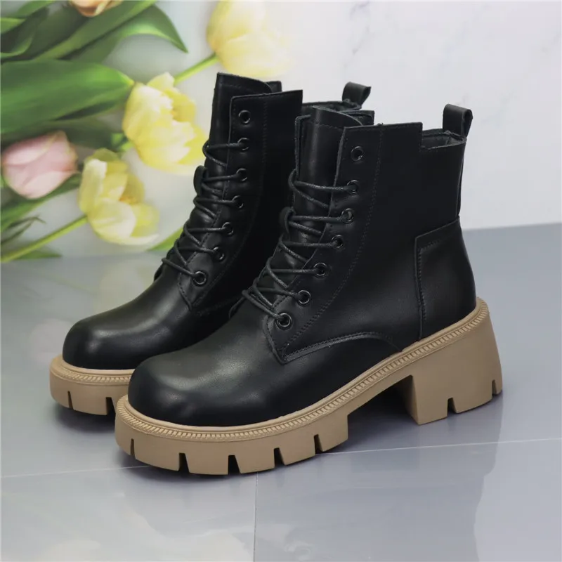 

Женские ботинки, новинка 2022, роскошная дизайнерская женская обувь, зимняя обувь с круглым носком, на молнии, резиновые Модные женские кожаны...