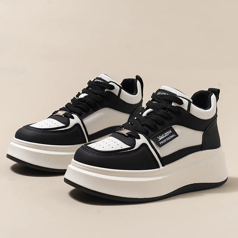 

European Station Soft-leather Muffin Thick-soled Leather Women 2023 Autumn All Round Head Panda Match Color Casual Shoe Tide