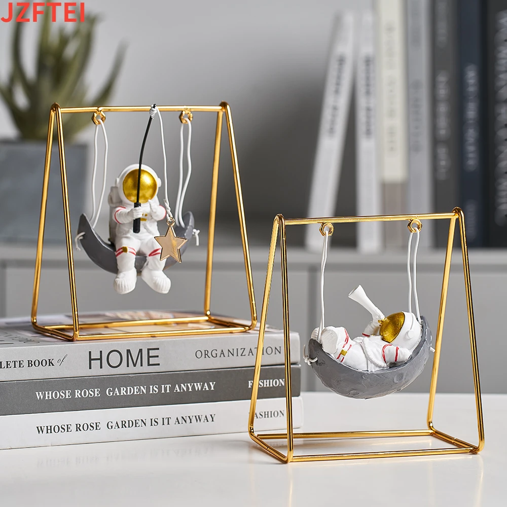 

Cute Resin Nordic Creative Astronaut Sculpture Figurine Craft Home Decoration Modern Birthday Gift Cartoon Kawaii Desk Ornament