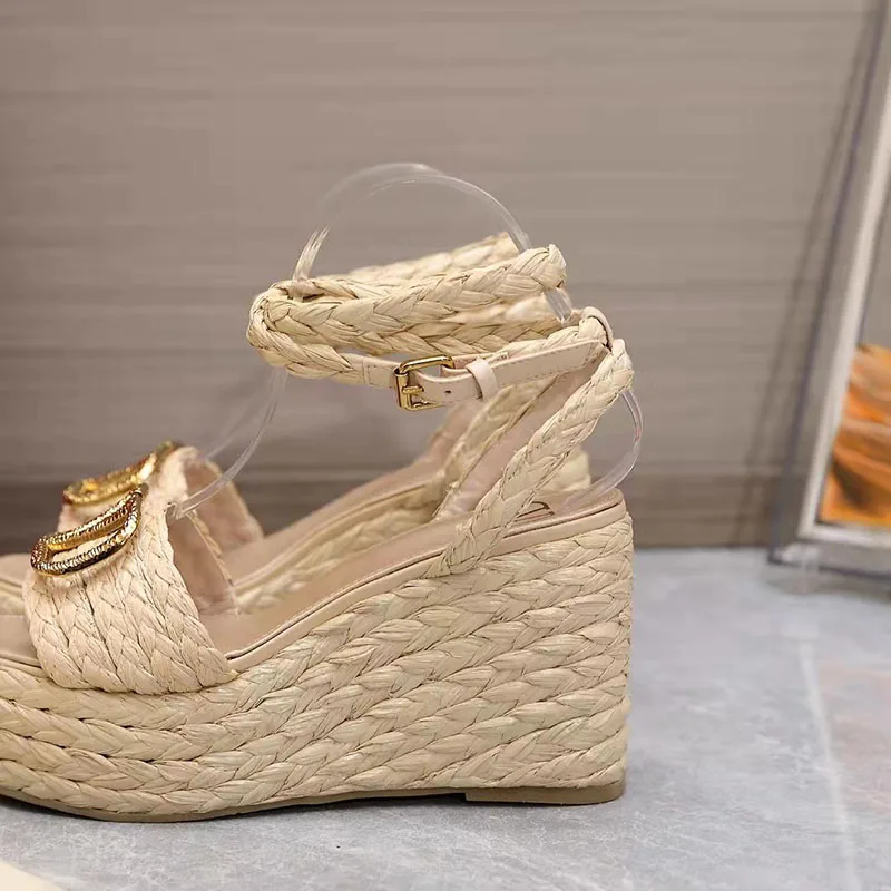 

2022 Summer New Fairy Shoes Wedge Leather Round Toe Woven Thick Bottom Women's High-Heeled Sandals Fashion Casual Female Shoes