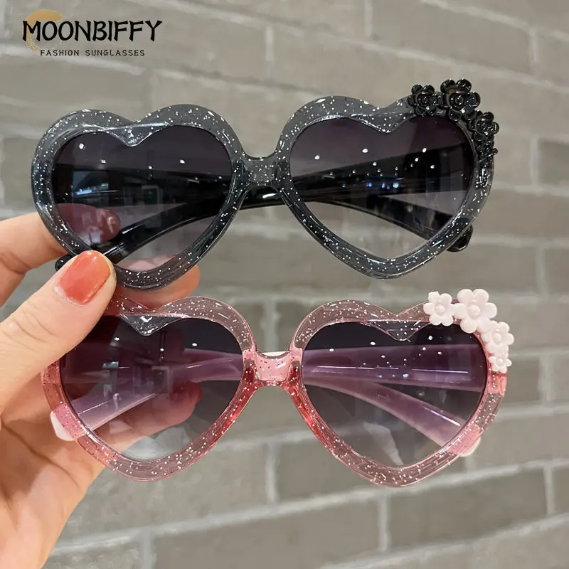 

New Transparent Shiny Children Sunglasses Love Heart Girls Boys Sunglasses Cute Flower Fashion Kids Eyewear Baby Classic Glasses