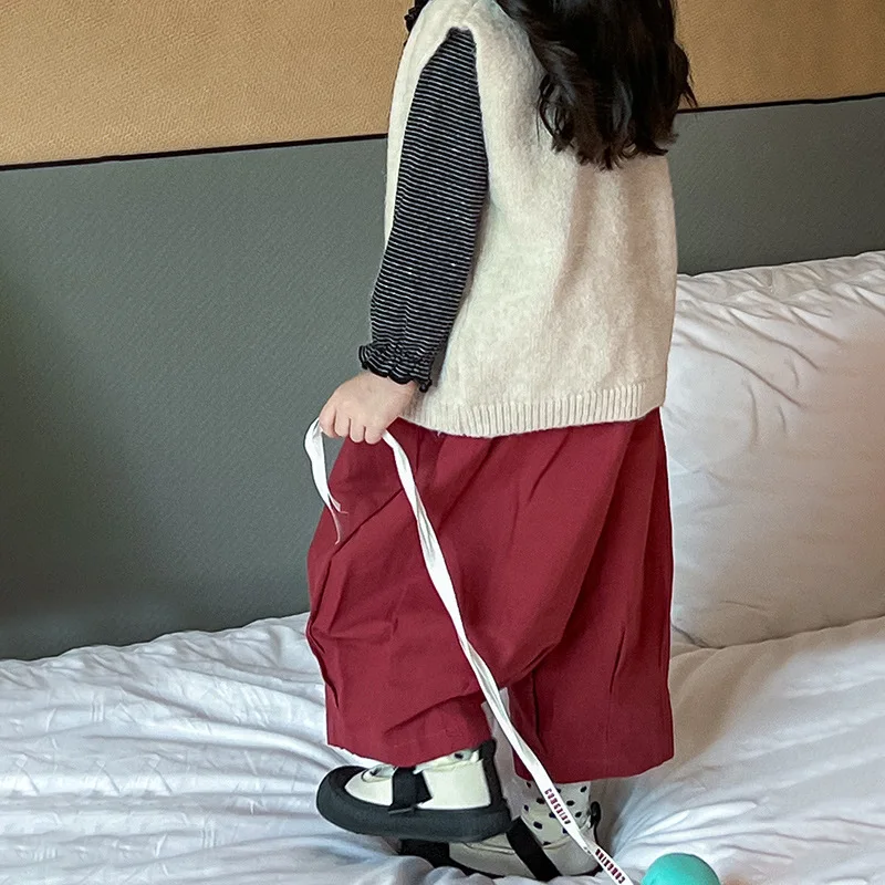 Одежда для маленьких девочек костюм Трикотажный жилет в полоску Новинка осени 2024