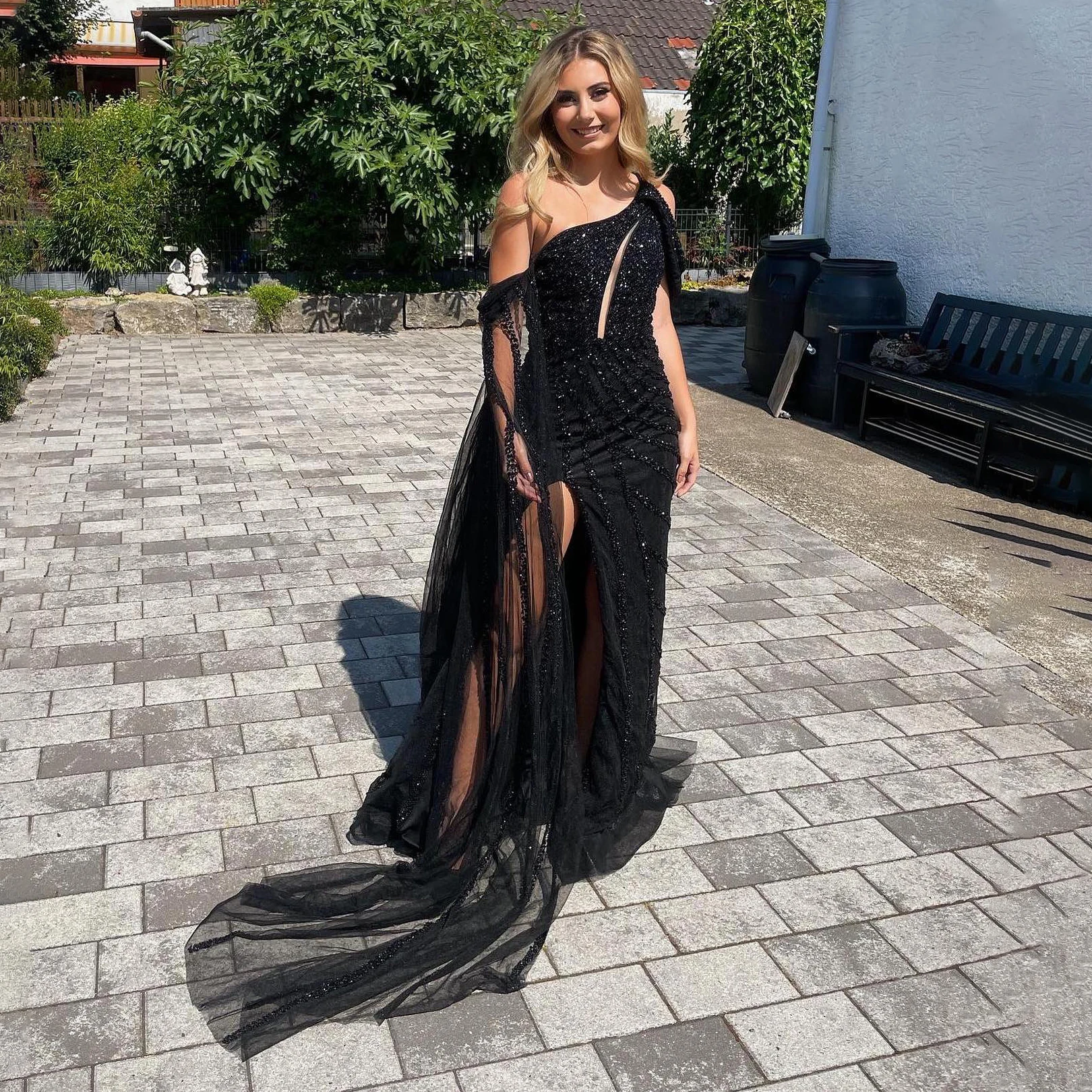 

GIOIO One Shoulder Luxury Formal Evening Beading Dresses Sleeveless فساتين سهرة Floor Length Elegant Prom Gowns Party Women