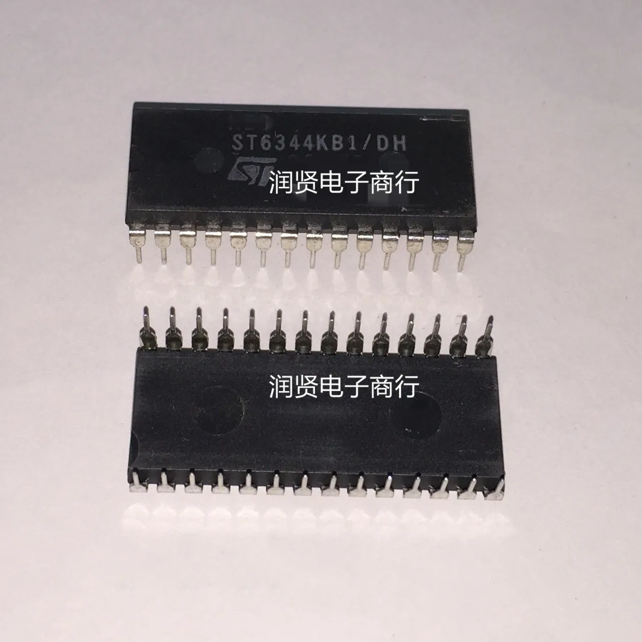 2PCS ST6344KB1/DH ST6344KB1 DIP Brand new original