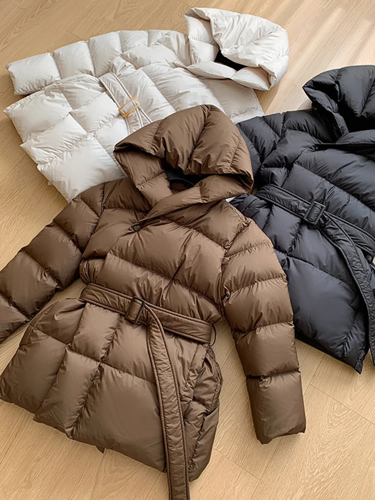 2022 Winter Women's Down Jackets Ultra Light Warm Casual Coat Female Loose Puffer Jacket Belt Hooded Parka Overcoat