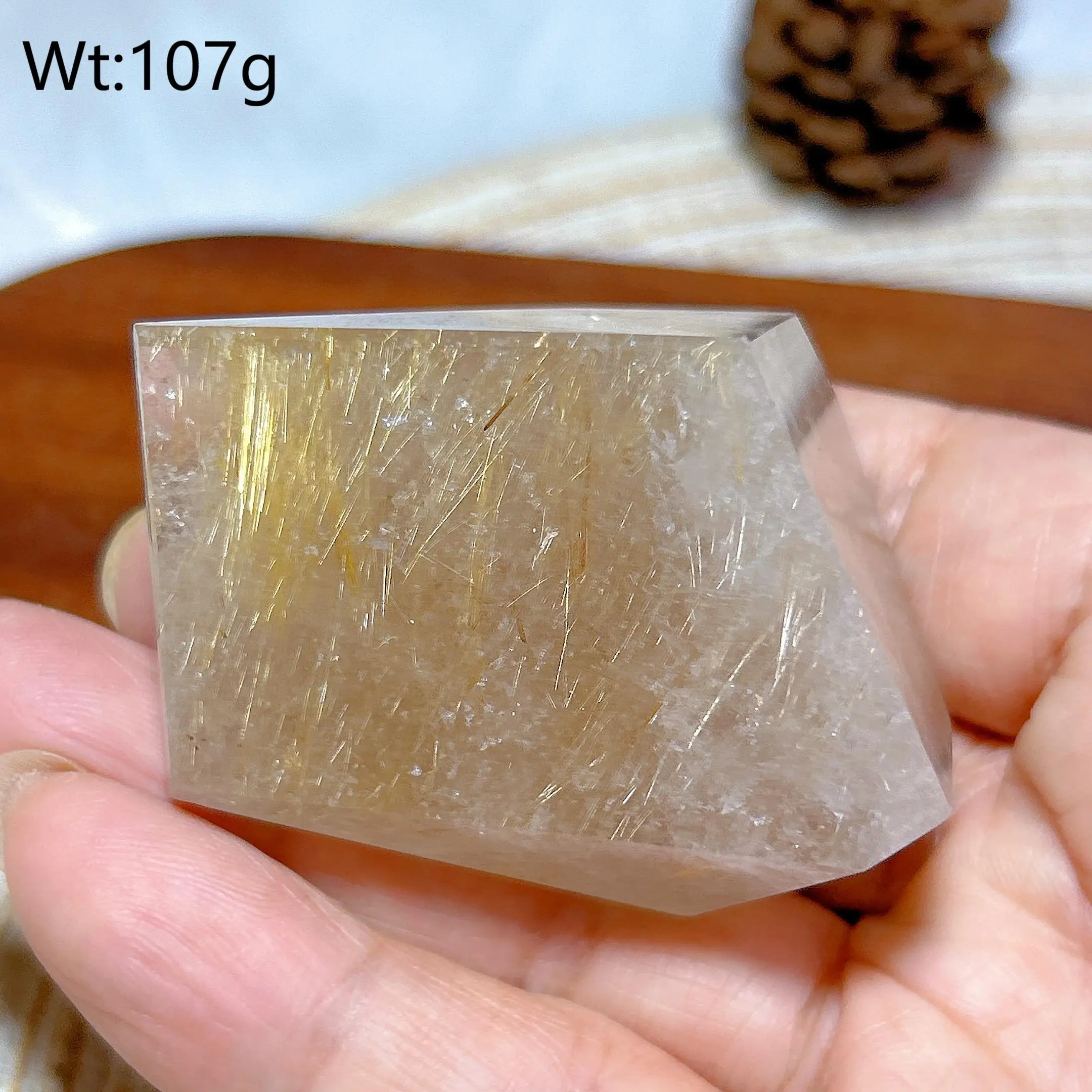 

Золотые рутиловые кристаллы для дома