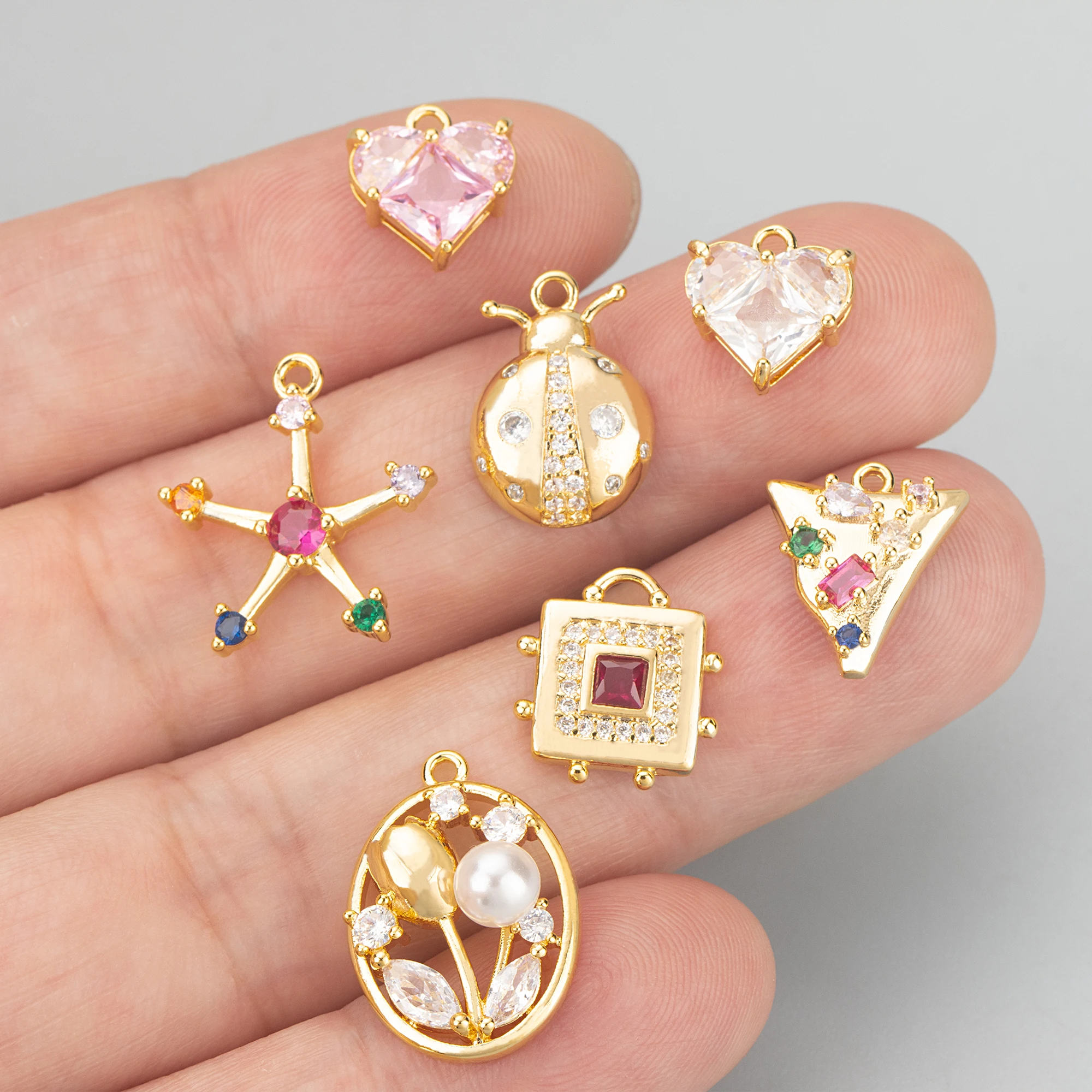 Подвески из меди и фианита с родиевым покрытием 6 шт