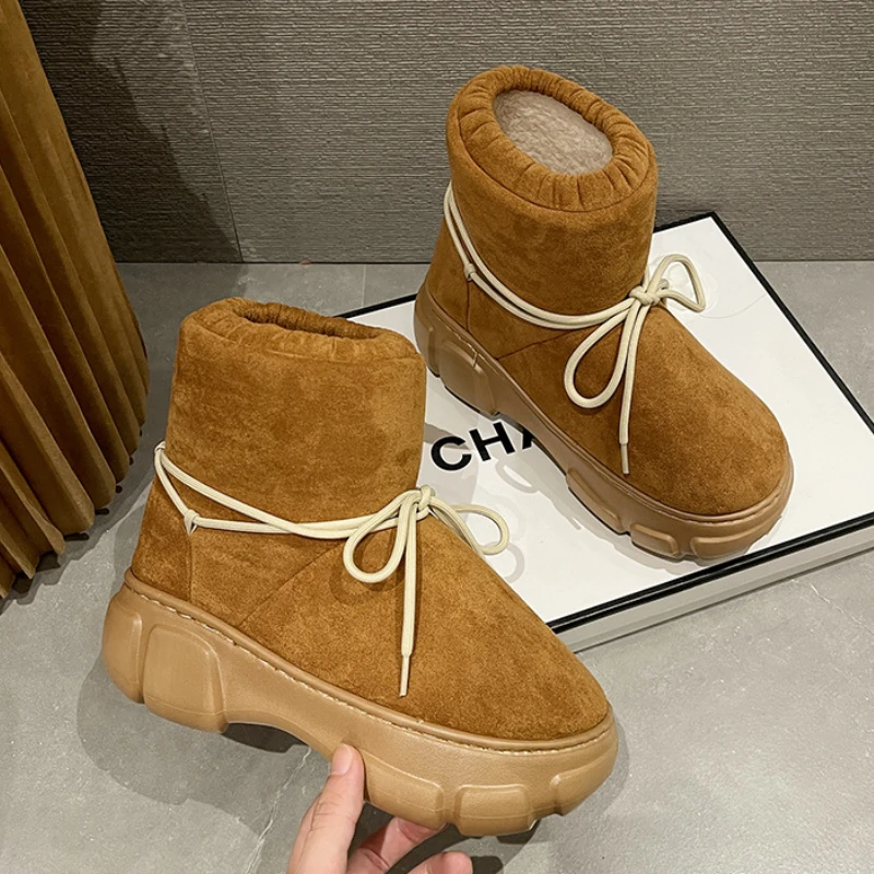 Женские уличные зимние ботинки теплые меховые на высокой толстой подошве