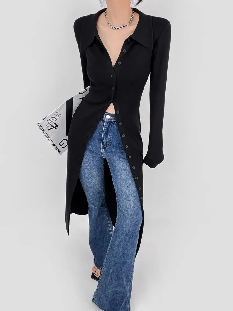 Женское трикотажное платье-поло с длинным рукавом и V-образным вырезом