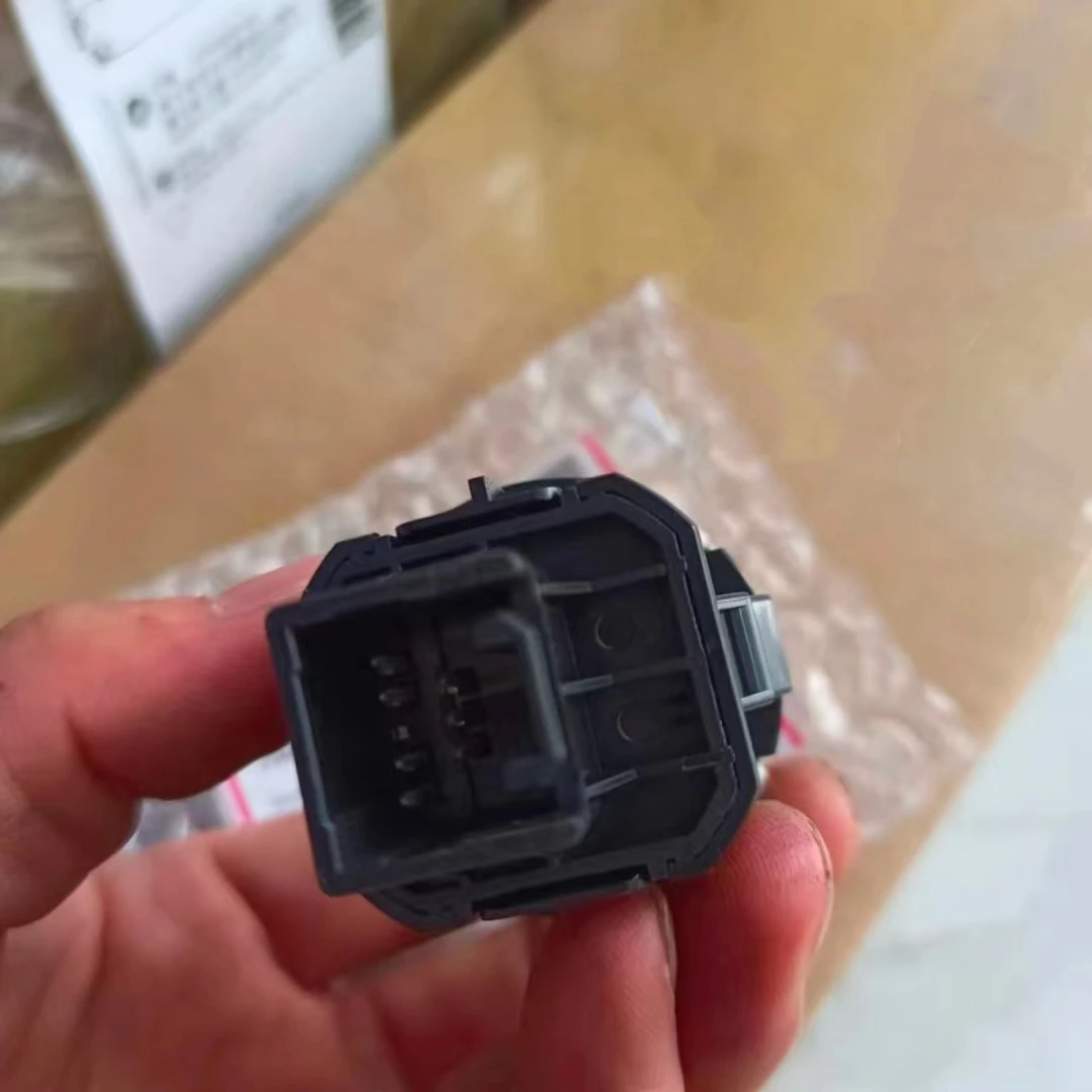 Переключатель управления 4WD для Mitsubishi Eclipse Cross 2017-2021 OEM 8610A120