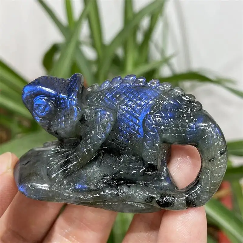 животное кристалл. лабрадор кабошон пара. рептилия фигурка глина. фигурки из лабрадора камень. животное кристалл.