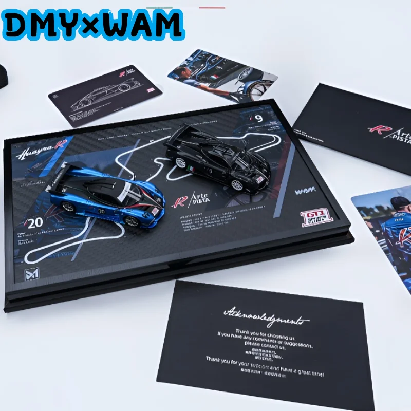 Фото В наличии: Набор из двух моделей DMY×WAM Huayi R GT1 Nürburgring в масштабе 1:64 — миниатюрные реплики автомобилей из смолы, предмет декора для взрослых. №1