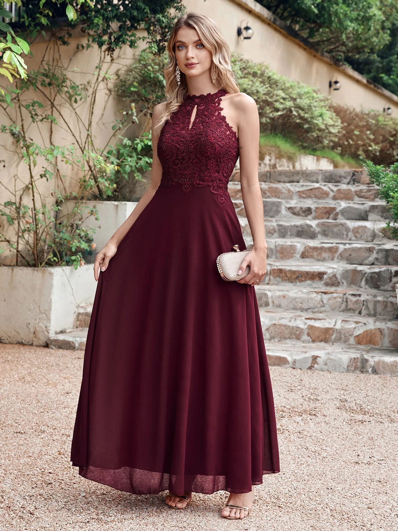 Шифоновое Длинное Платье Подружки Невесты С Вырезом На Шее И Без Рукавов Длиной