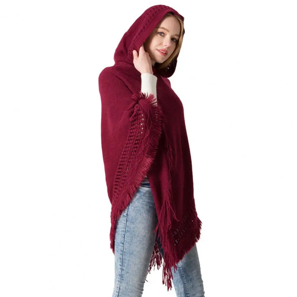 

Осеннее пончо стильное ажурное дамский плащ с бахромой однотонная теплая шаль