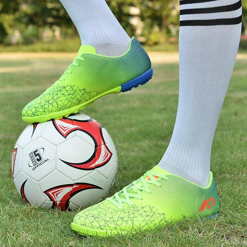 Children Football Soccer Shoes 2022 Kids Boy Turf Sneakers Futsal Shoes Leather Sports Soccer Cleats Training Men chuteira campo