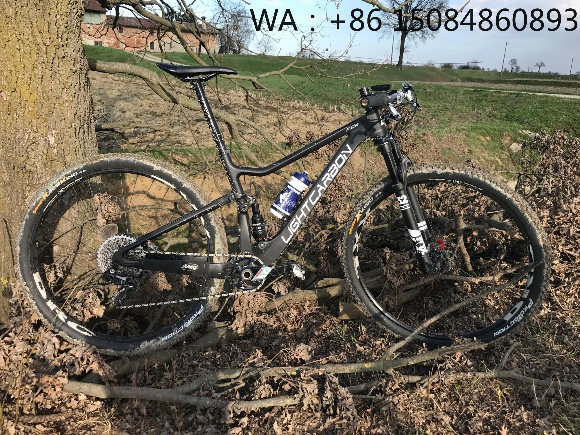 Фото Рама для горного велосипеда 27.5plus 29er, из углеродного волокна, стандартная конструкция XC, прочная, для езды по бездорожью. №5