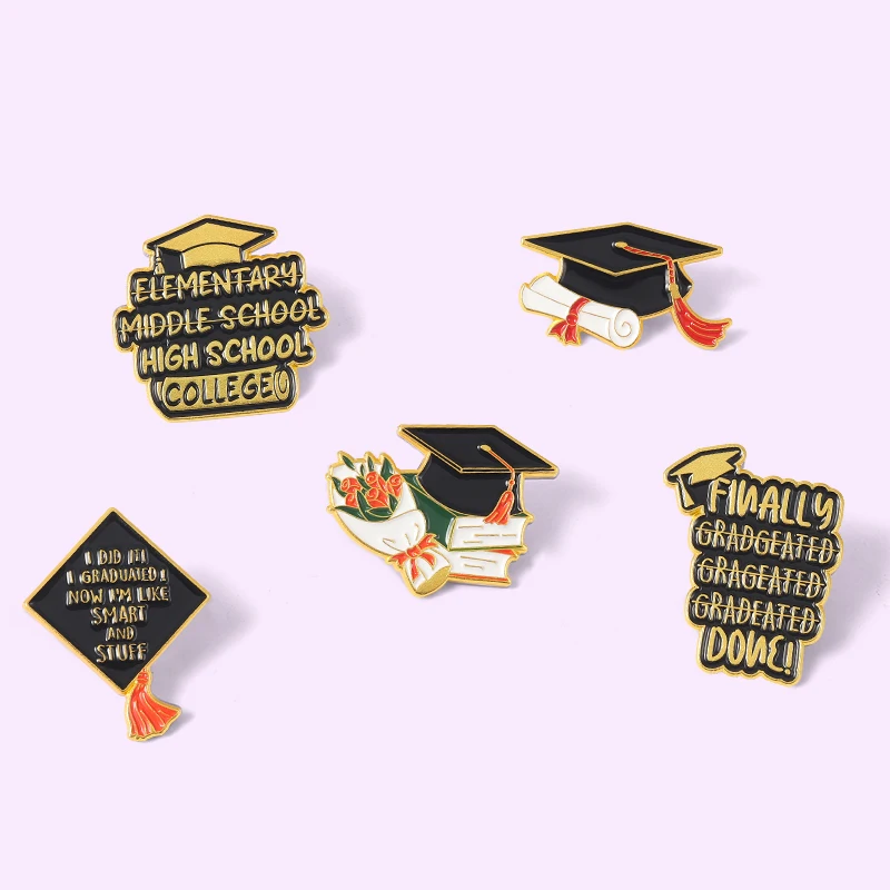 

Graduation Season Enamel Pins Cute Bachelor's Clothes Hat Decorative Brooch Lapel Badges for Student Souvenir Pin for friend